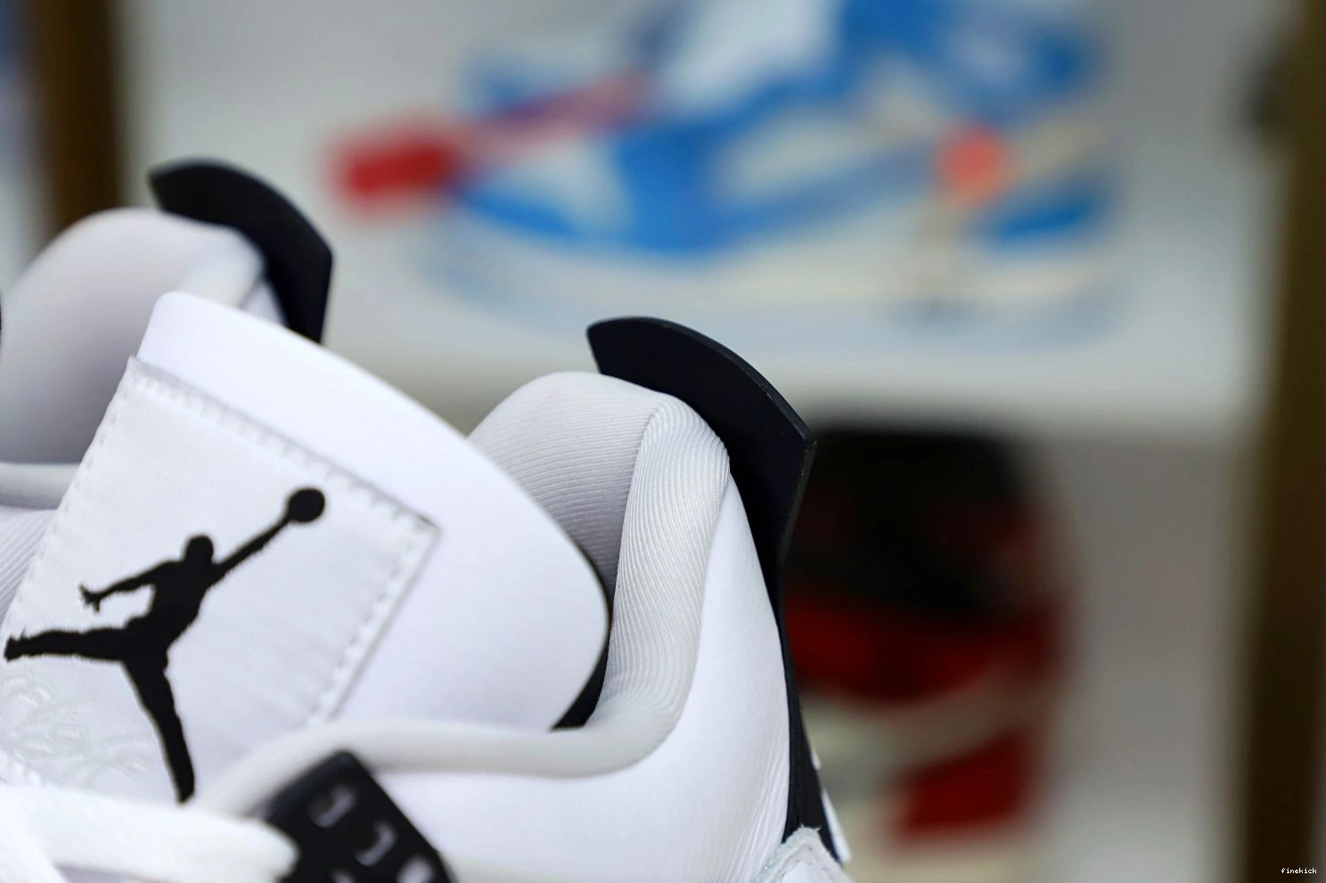 MILITARY AIR BLACK 4 JORDAN 0302